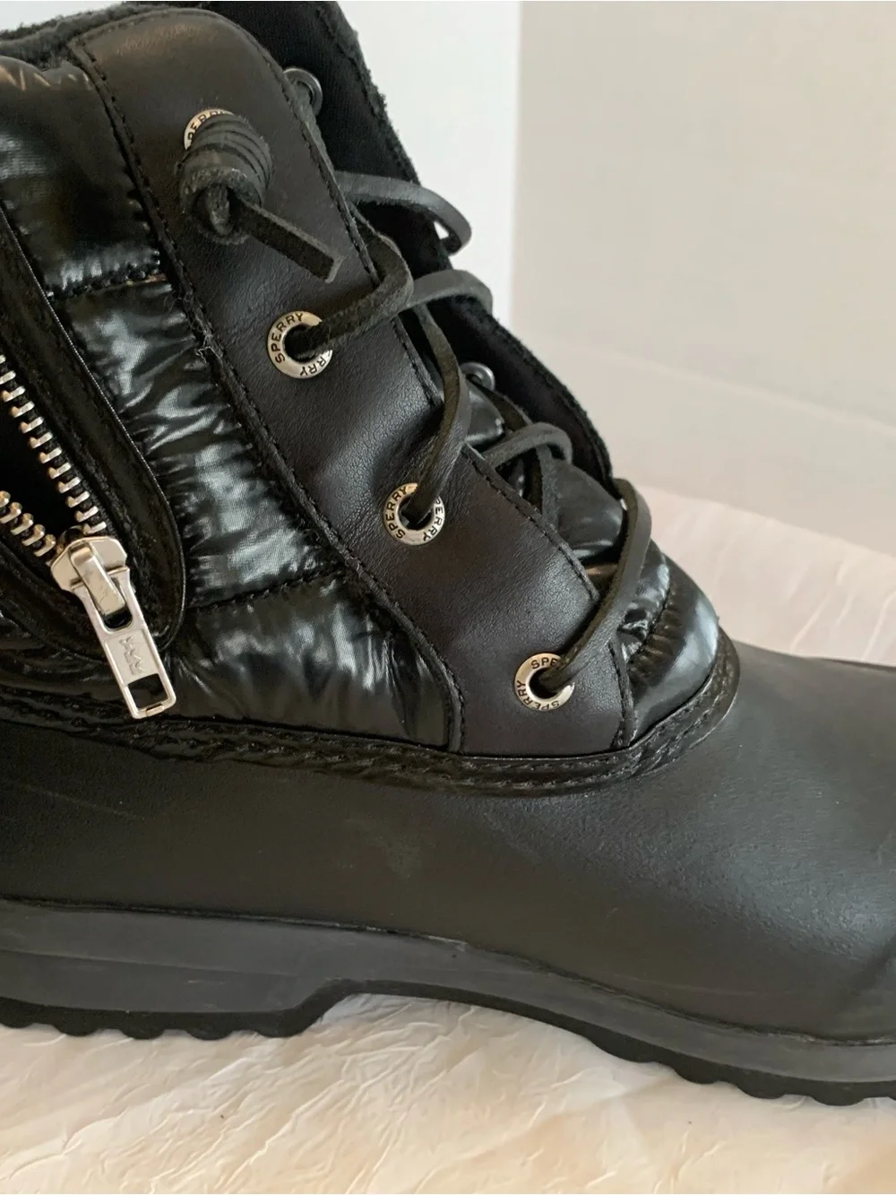 Sperry Women's Maritime Repel Snow Boots   Size 8.5